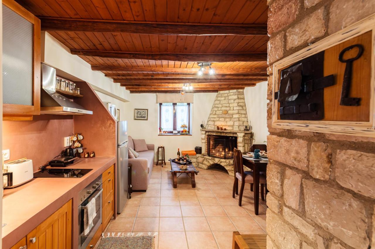 Petalidi Olive Garden Stone House Near The Beach Exterior foto