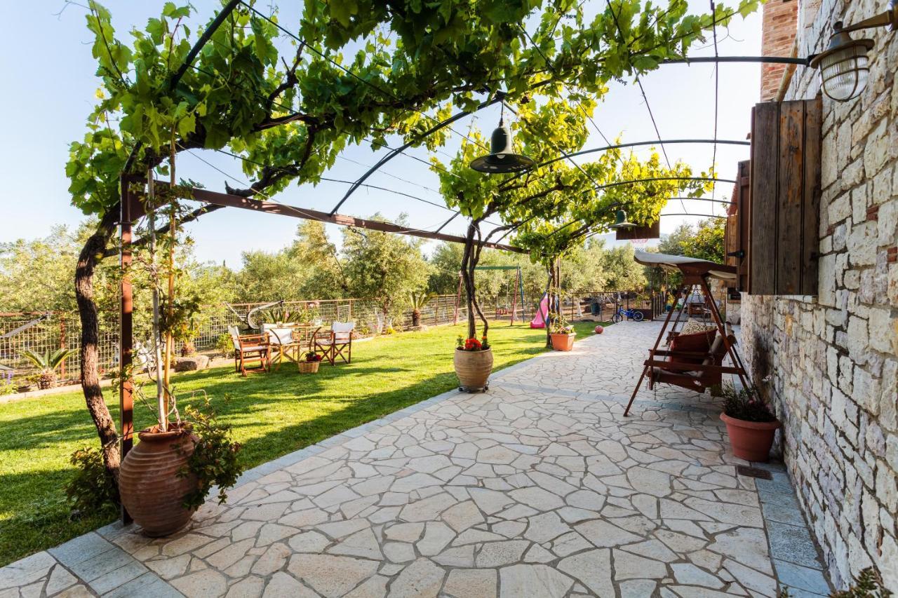 Petalidi Olive Garden Stone House Near The Beach Exterior foto